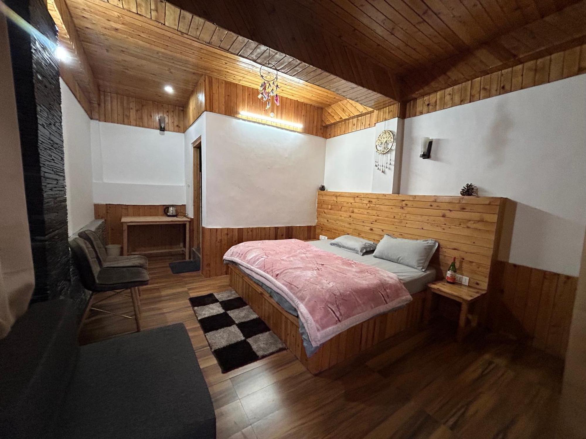 The Himalayan Sukoon Villa Near Jibhi Banjār Εξωτερικό φωτογραφία