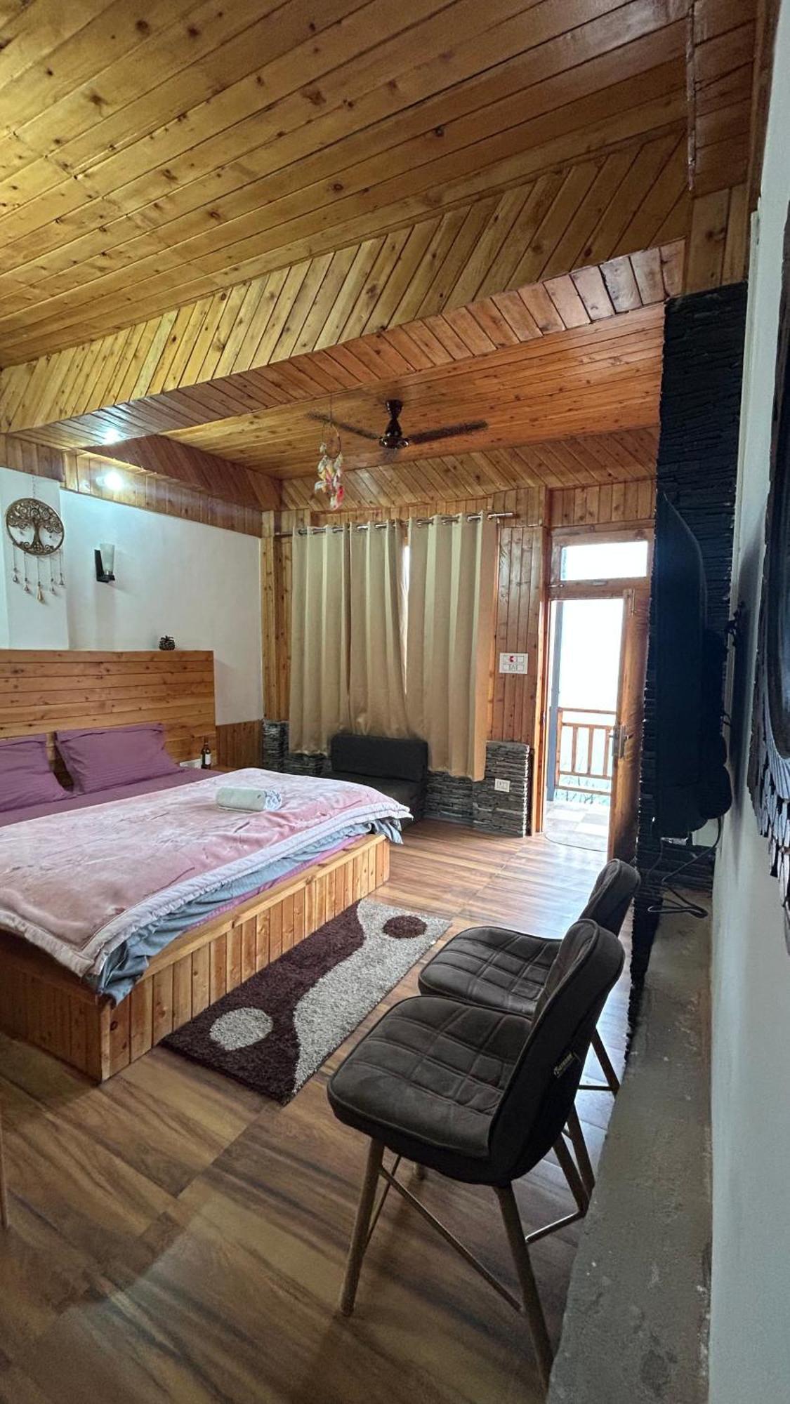 The Himalayan Sukoon Villa Near Jibhi Banjār Εξωτερικό φωτογραφία